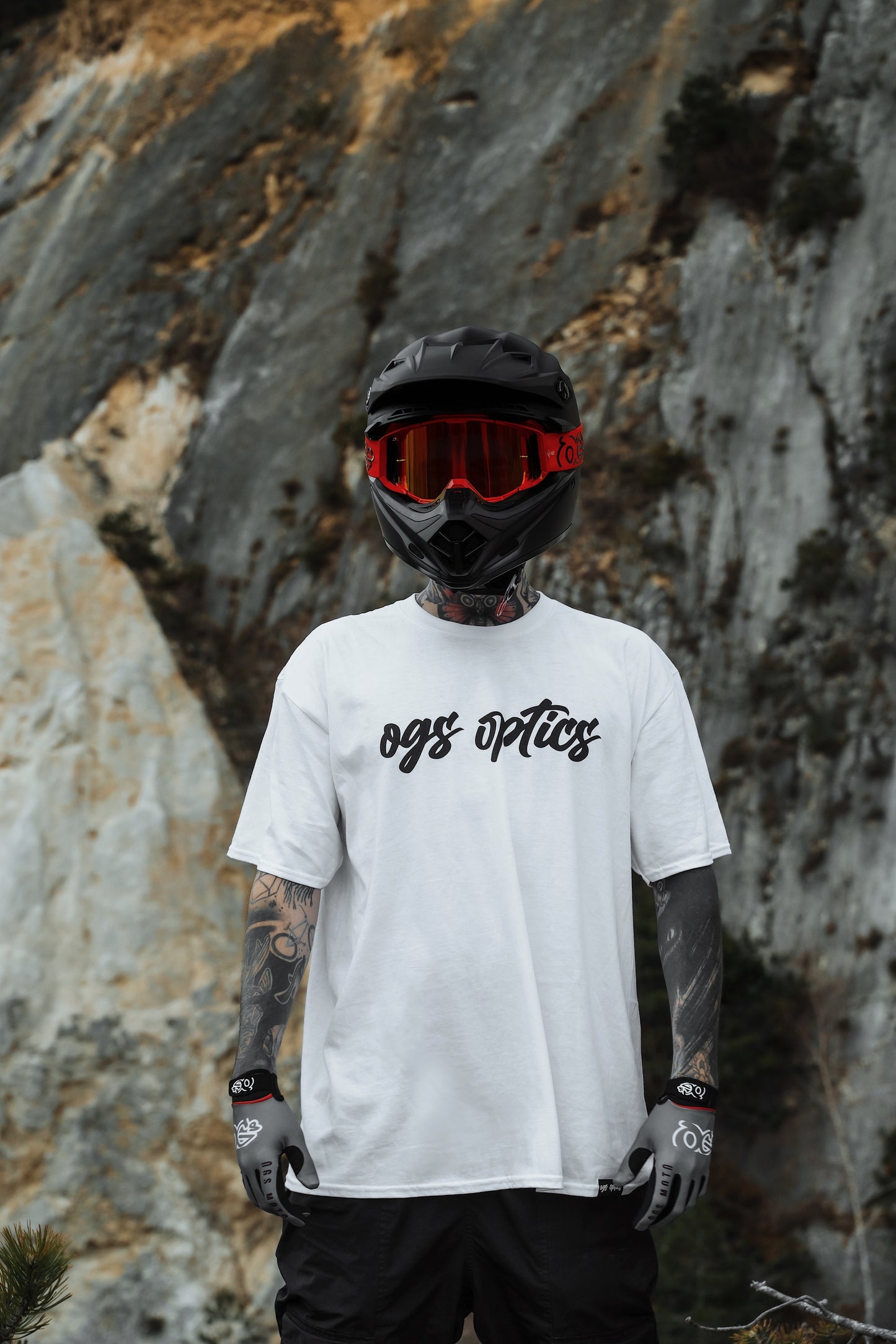 Funky Flight (white) - Regular T-Shirt (200GSM)