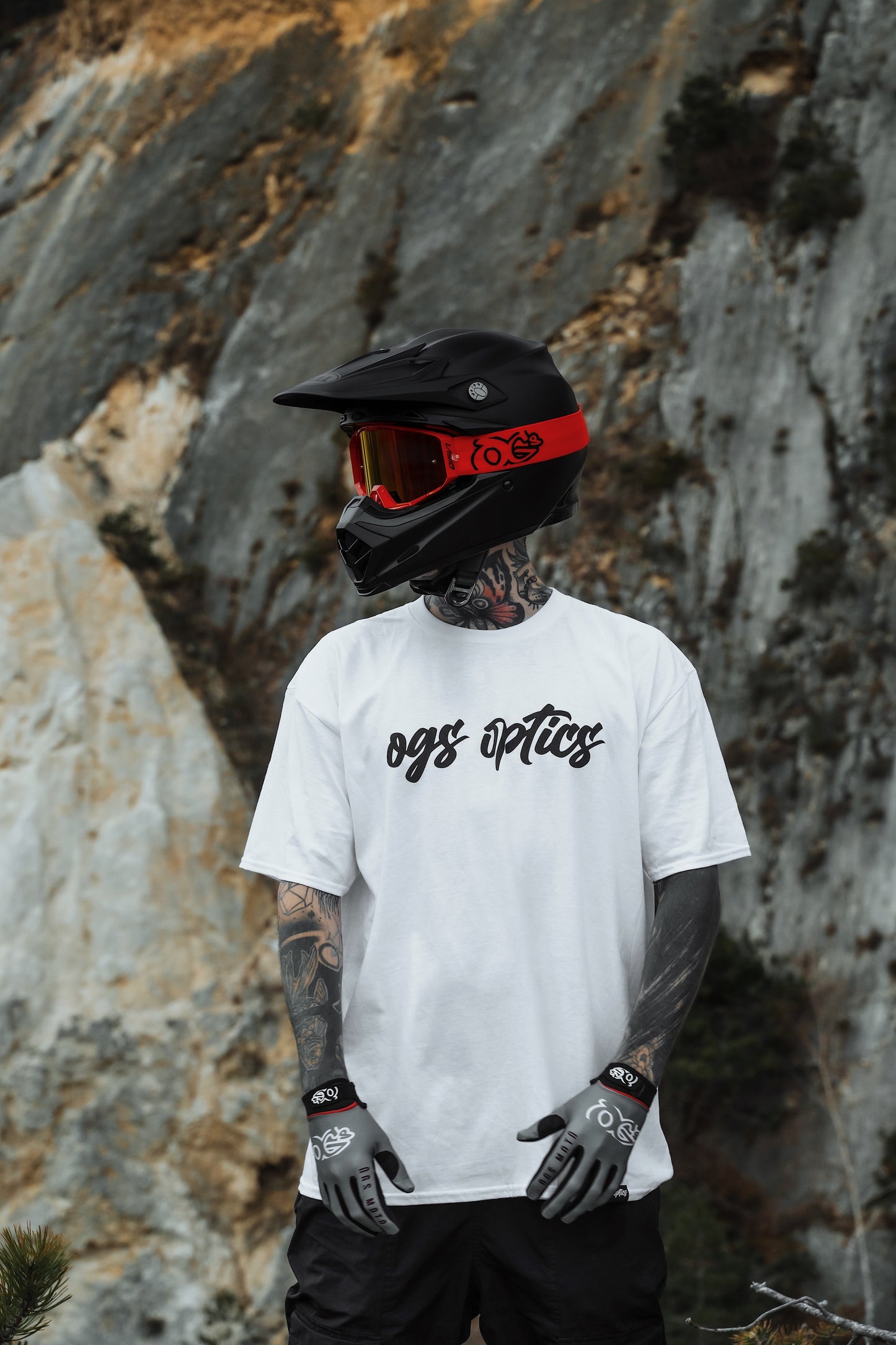 Funky Flight (white) - Regular T-Shirt (200GSM)