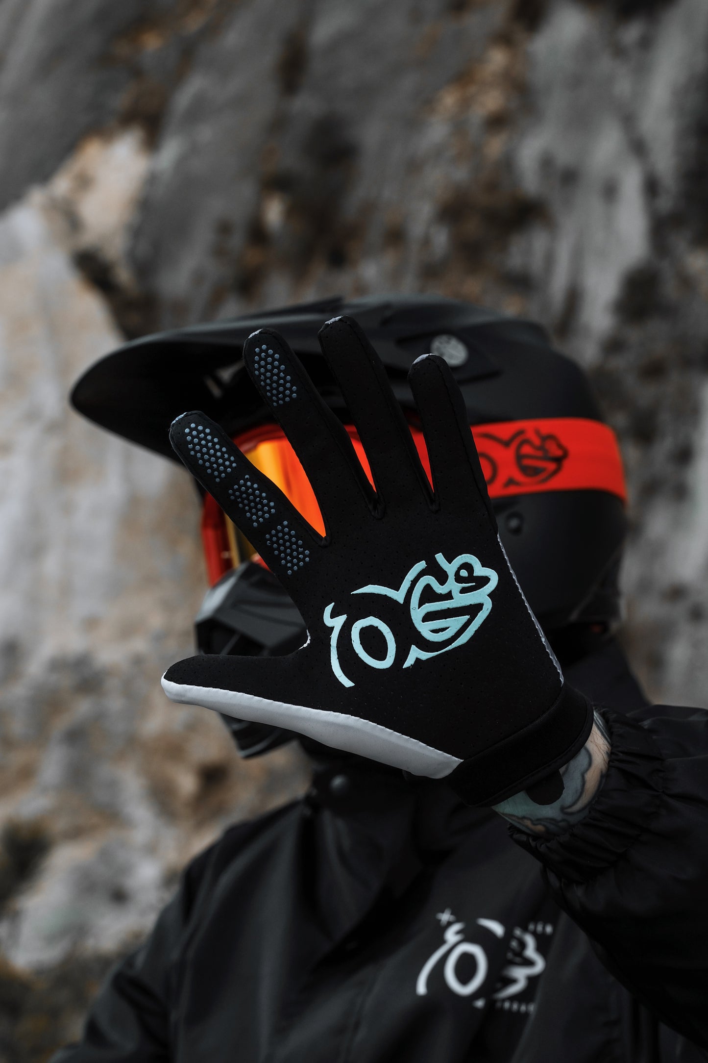 TOXIC TEAL - Gloves