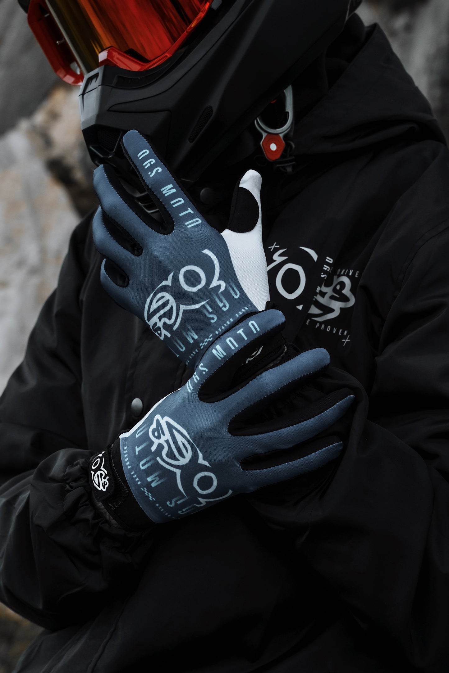 TOXIC TEAL - Gloves