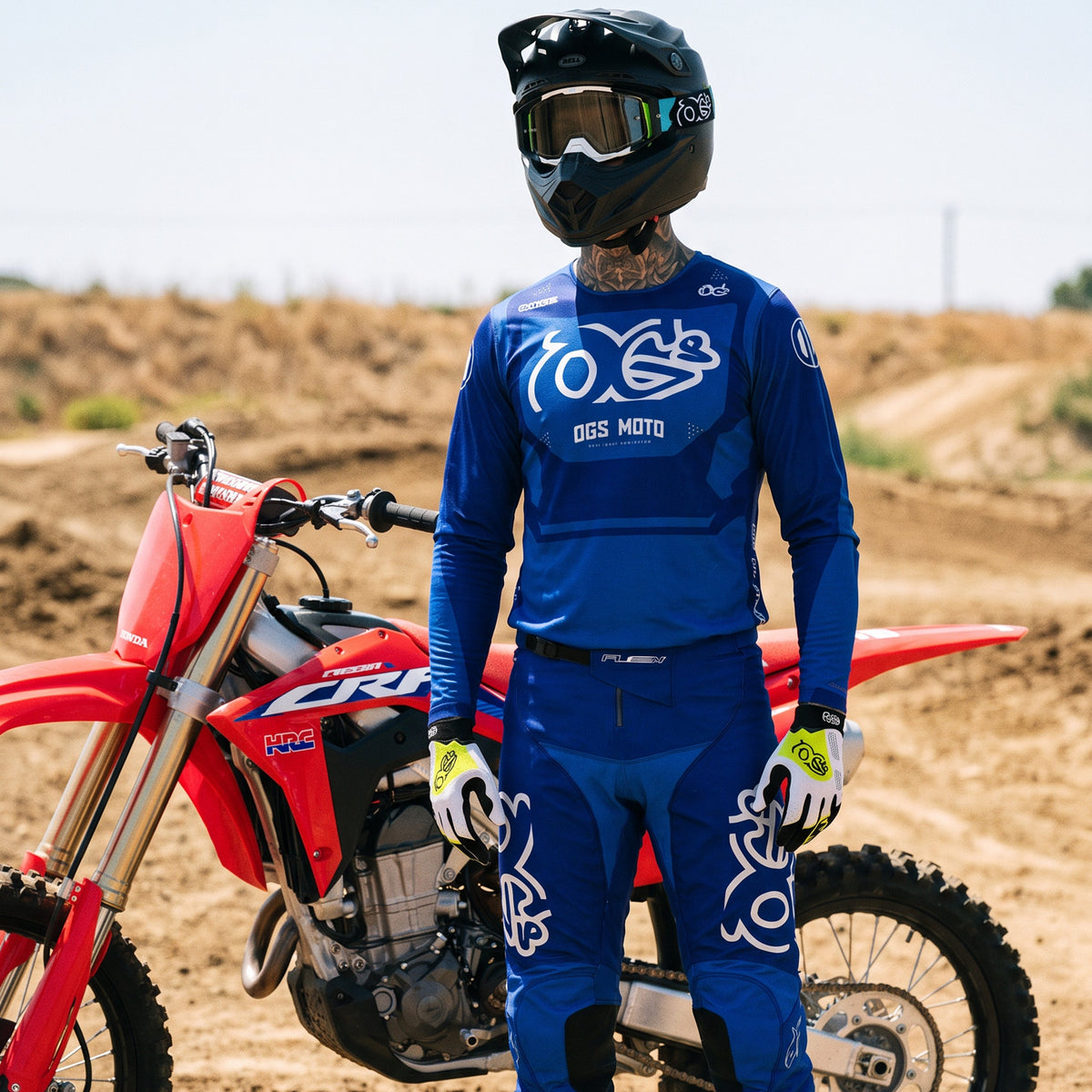 Motocross-Jersey Deep Flow getragen auf der Strecke