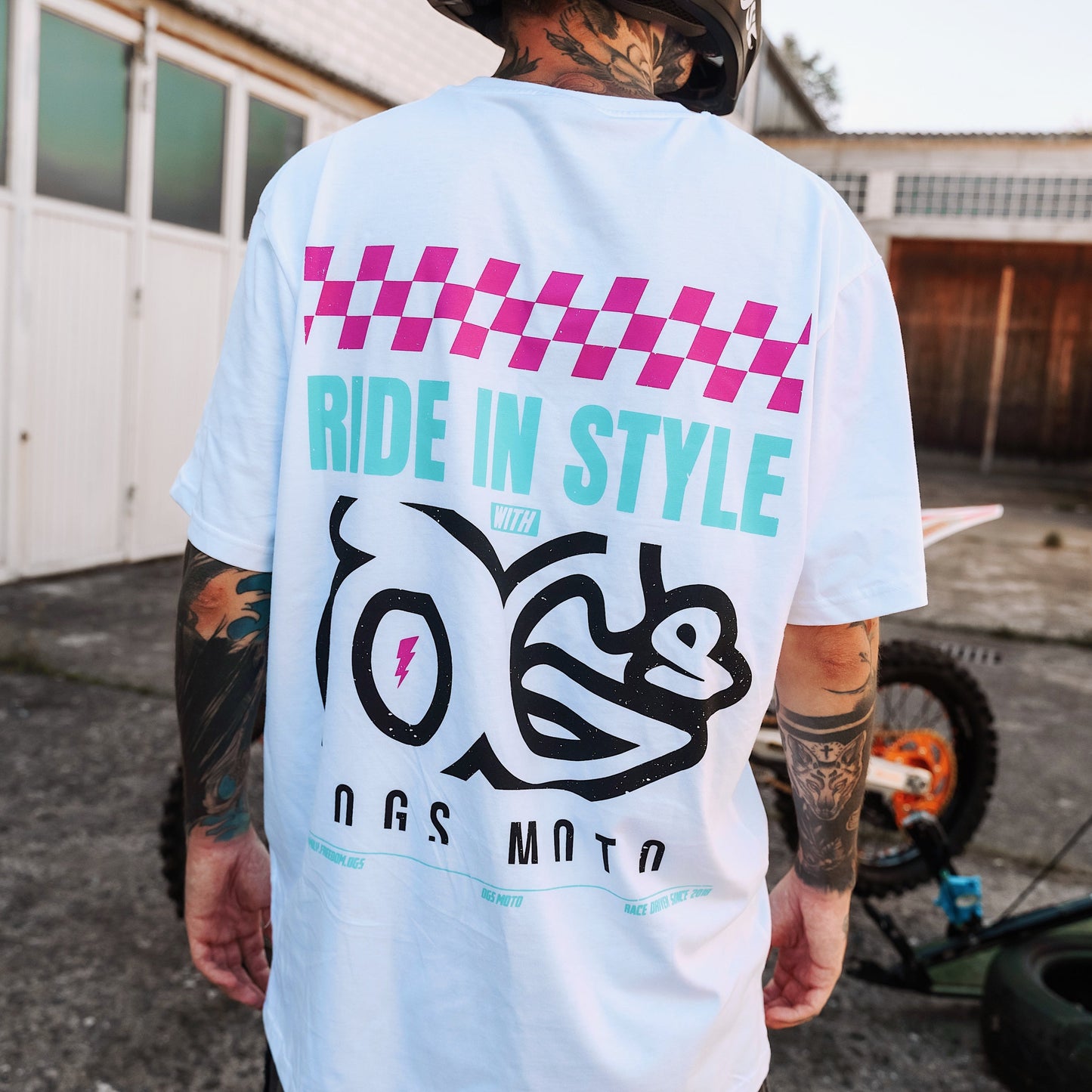 Ride In Style Tee (white) - Regular T-Shirt (200GSM)