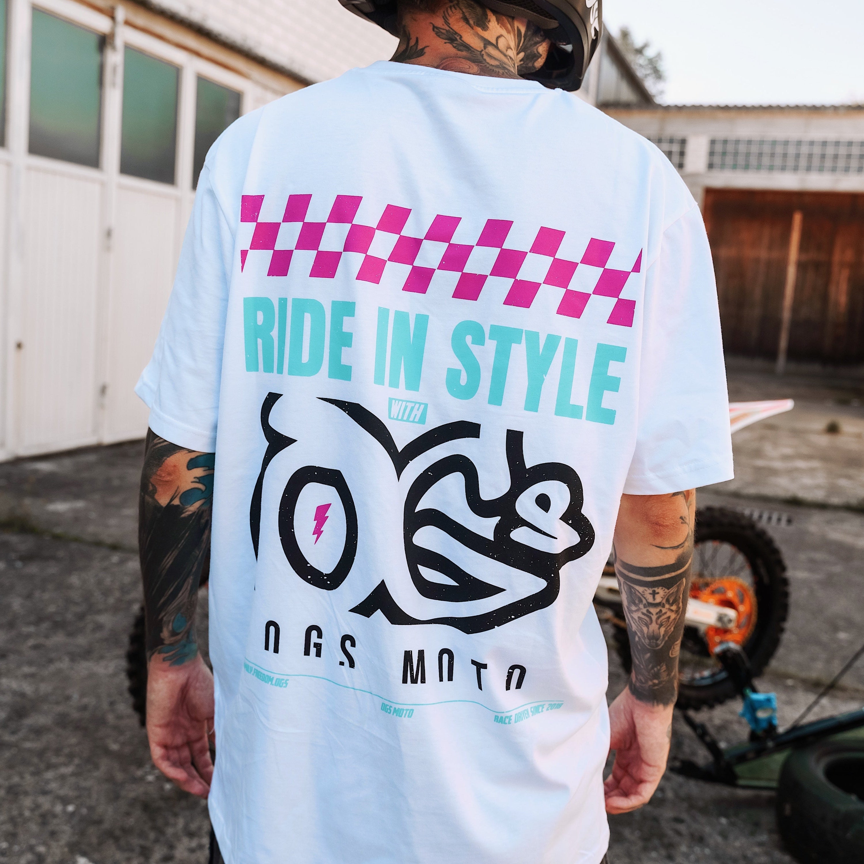 Ride In Style Tee (white) - Regular T-Shirt (200GSM)