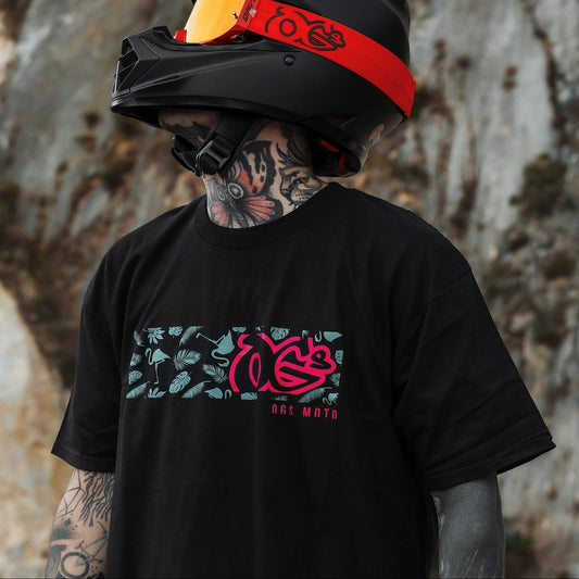 Flamingo (black) - Regular T-Shirt (200GSM)