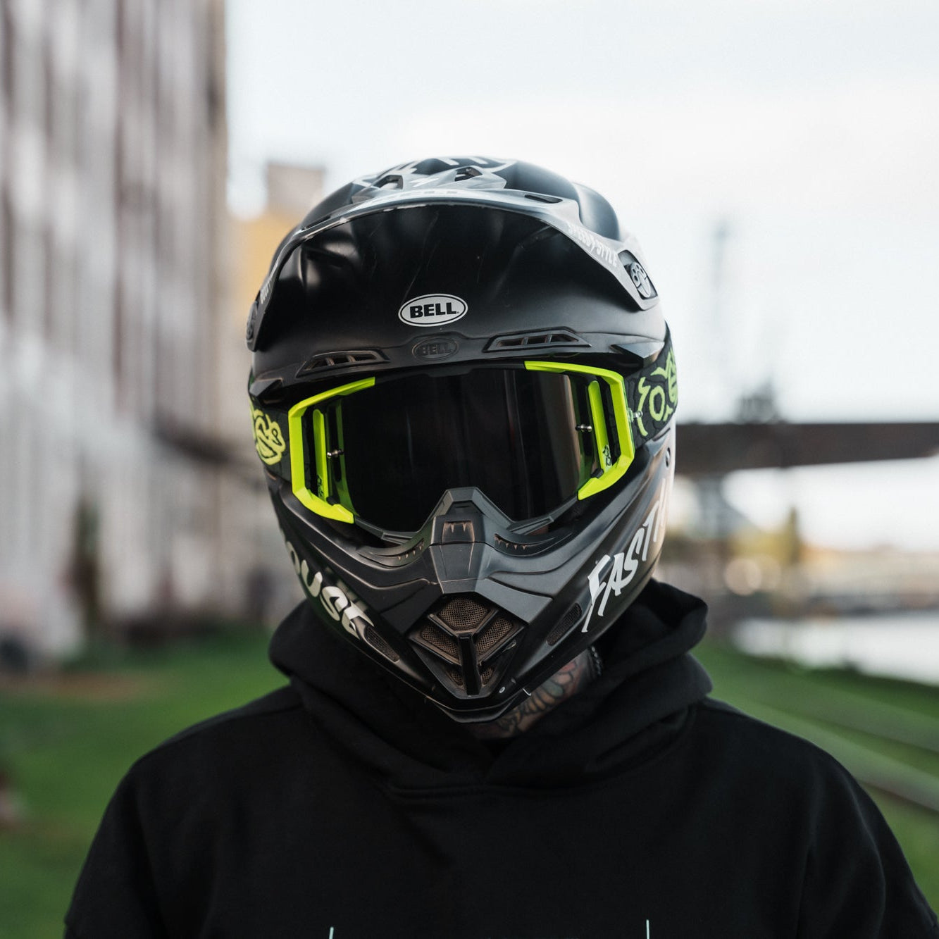 Neon Disorder - VISIO PRO
