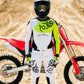Motocross-Jersey Solar Flare getragen auf der Strecke