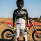 Motocross-Jersey Acid Camo getragen auf der Strecke